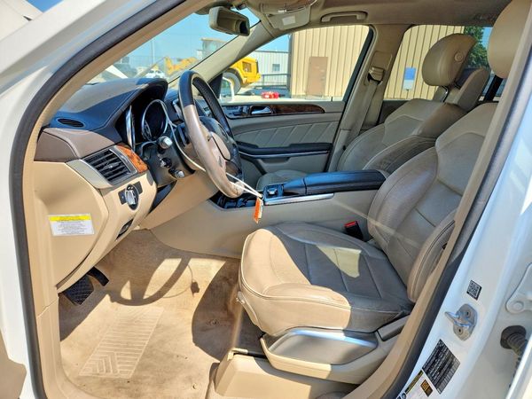 2014 MERCEDES-BENZ GL GL 550 4MATIC — DENT
