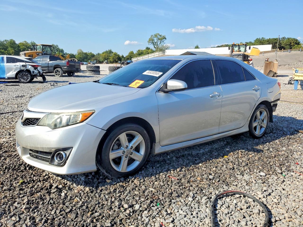2014 TOYOTA CAMRY