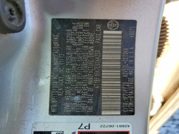 2014 TOYOTA CAMRY