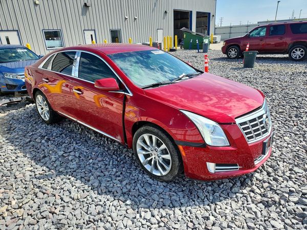 2015 CADILLAC XTS Luxury