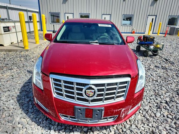 2015 CADILLAC XTS Luxury