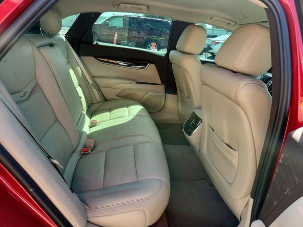 2015 CADILLAC XTS Luxury