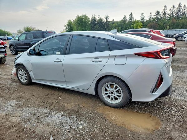 2021 TOYOTA PRIUS