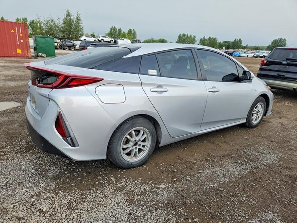 2021 TOYOTA PRIUS