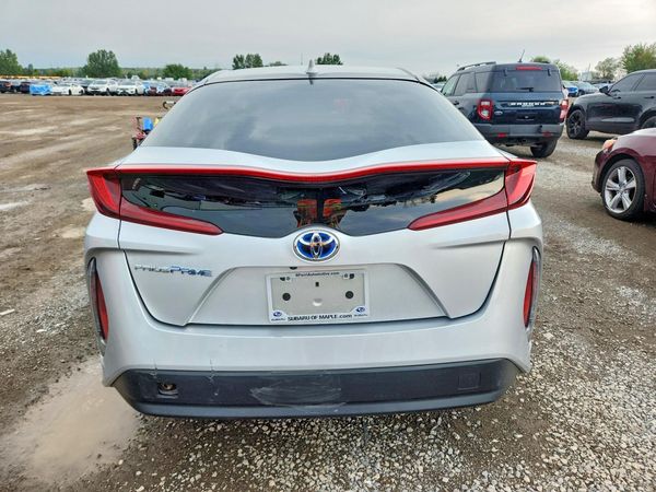 2021 TOYOTA PRIUS