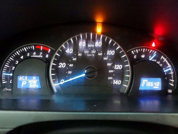 2012 TOYOTA CAMRY