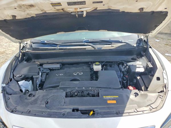 2019 INFINITI QX60 — Engine bay