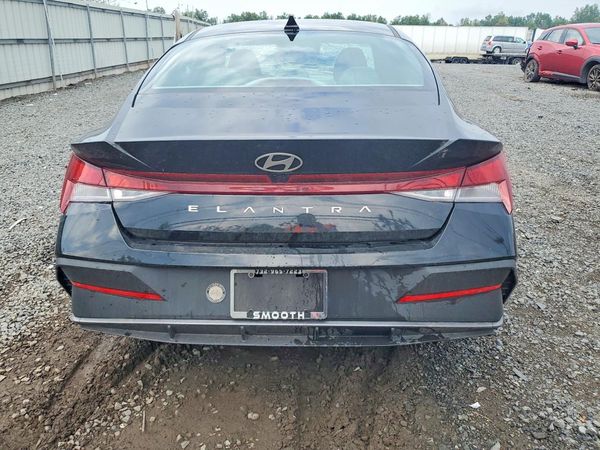 2024 HYUNDAI ELANTRA