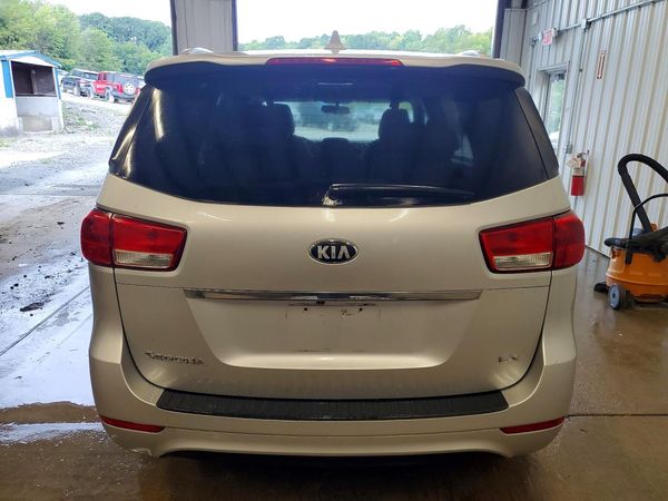 2016 KIA SEDONA LX - Middle-low