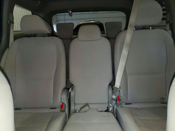 2016 KIA SEDONA LX - Middle-low