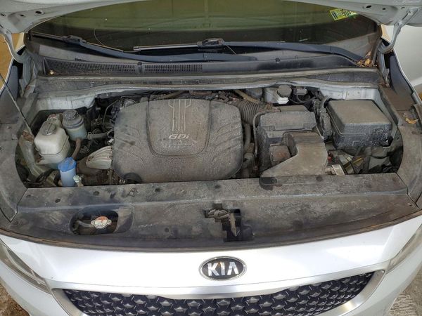 2016 KIA SEDONA LX - Middle-low