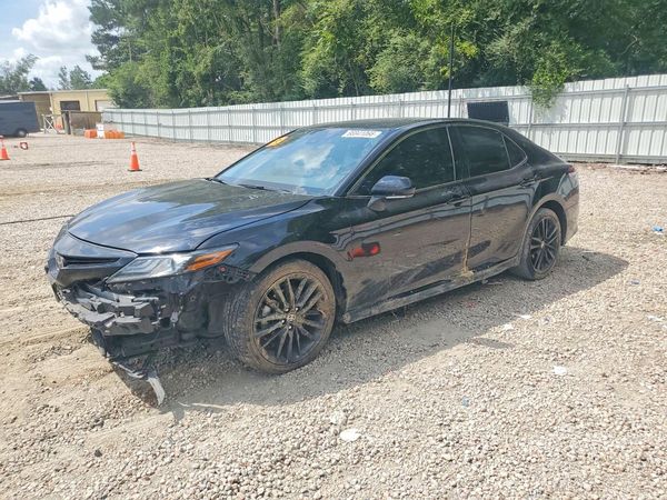 2023 TOYOTA CAMRY XSE