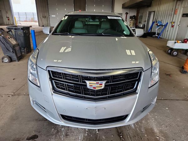2017 CADILLAC XTS