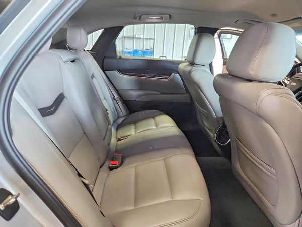 2017 CADILLAC XTS