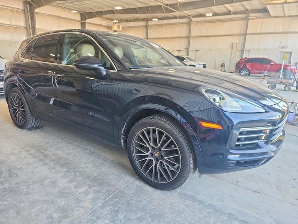 2019 PORSCHE CAYENNE