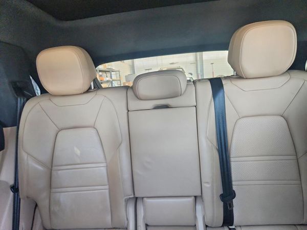 2019 PORSCHE CAYENNE