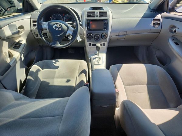 2013 TOYOTA COROLLA