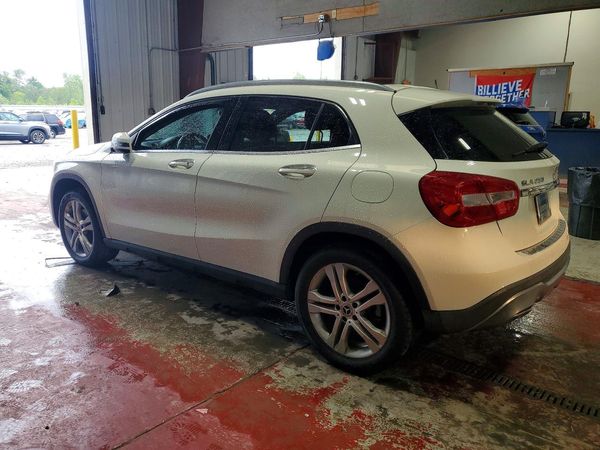 2018 MERCEDES-BENZ 250 GLA250-4M