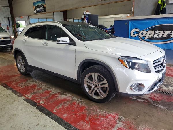 2018 MERCEDES-BENZ 250 GLA250-4M