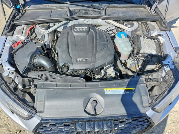 2017 AUDI A4 quattro Premium — Engine bay