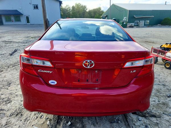 2012 TOYOTA CAMRY