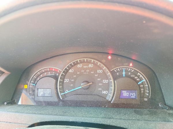 2012 TOYOTA CAMRY