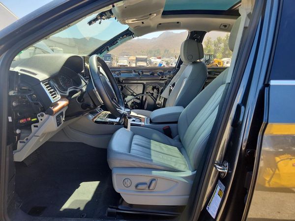 2022 AUDI Q5