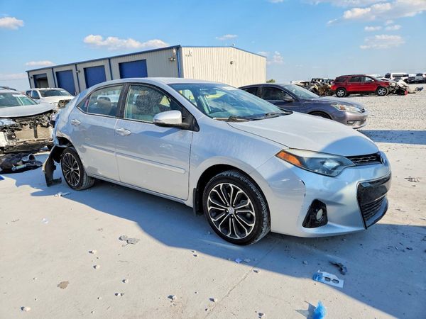 2016 TOYOTA COROLLA