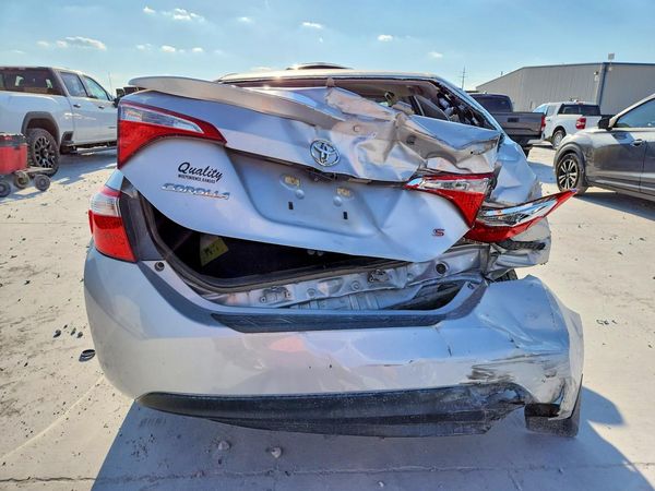 2016 TOYOTA COROLLA