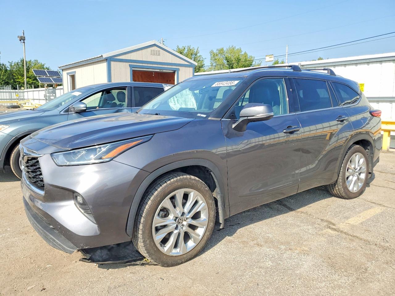 2021 TOYOTA HIGHLANDER Limited