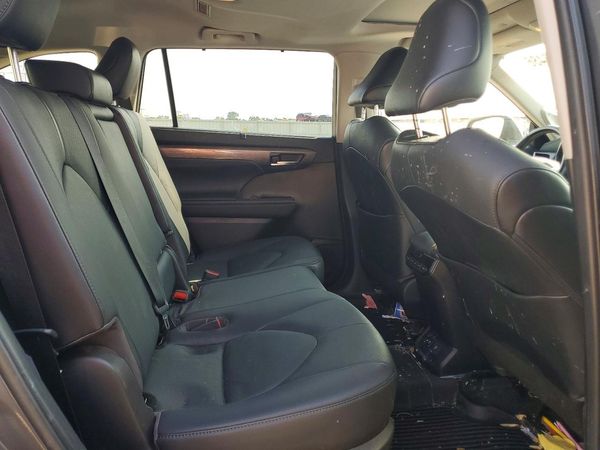 2021 TOYOTA HIGHLANDER Limited
