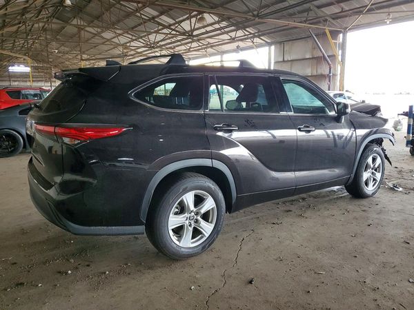 2022 TOYOTA HIGHLANDER
