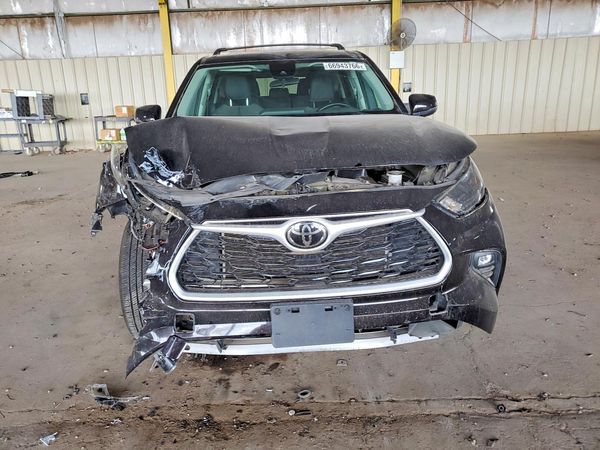 2022 TOYOTA HIGHLANDER