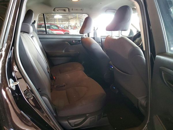 2022 TOYOTA HIGHLANDER