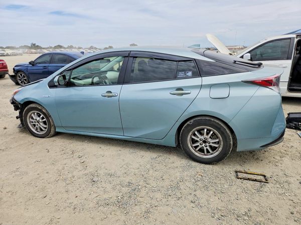 2016 TOYOTA PRIUS