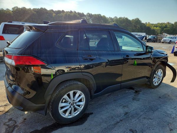 2024 TOYOTA COROLLA CROSS
