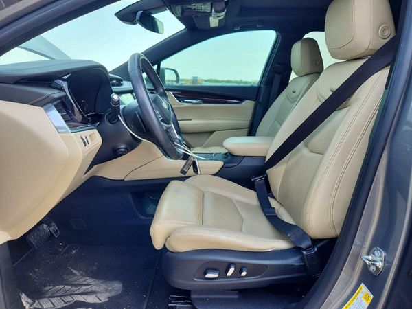 2017 CADILLAC XT5 Premium Luxury