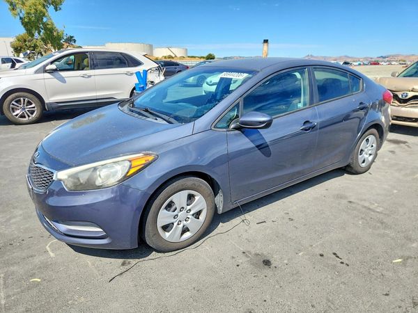 2016 KIA FORTE GL (Middle-Low Grade)