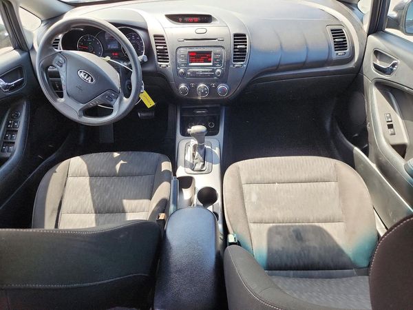 2016 KIA FORTE GL (Middle-Low Grade)