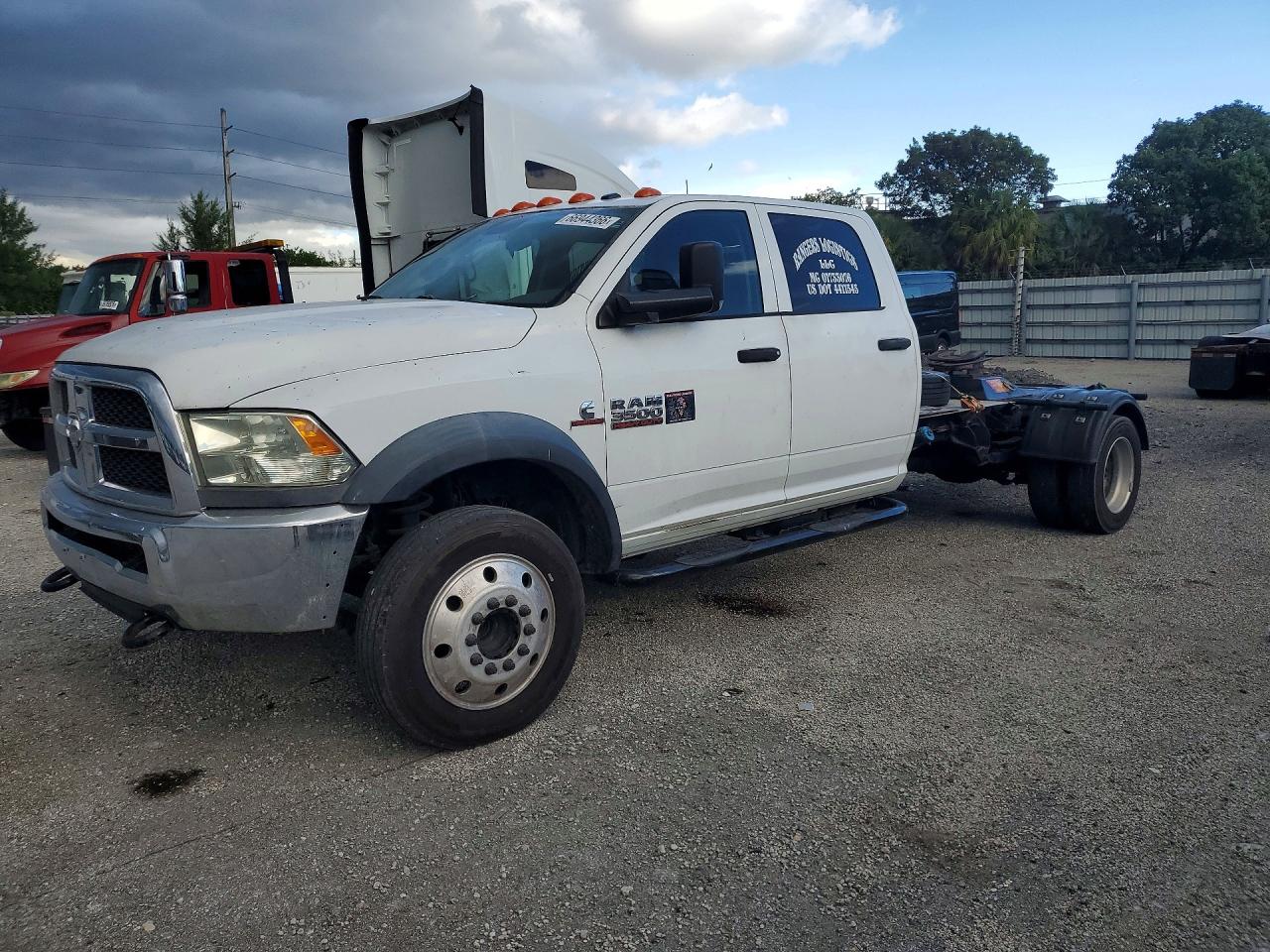 2013 RAM 5500 CREW CAB CHASSIS