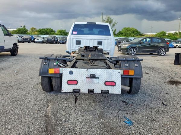 2013 RAM 5500 CREW CAB CHASSIS