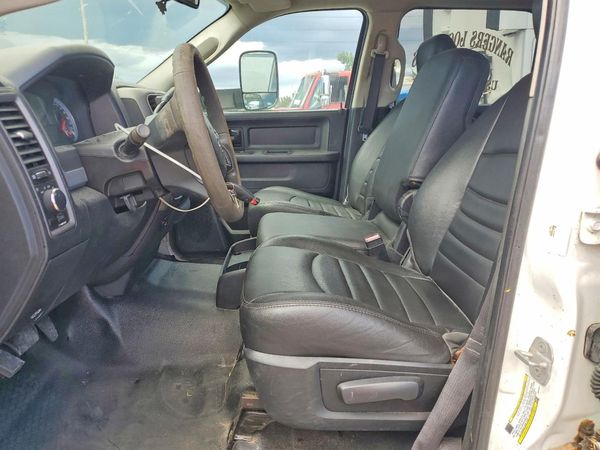 2013 RAM 5500 CREW CAB CHASSIS