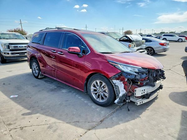 2022 TOYOTA SIENNA