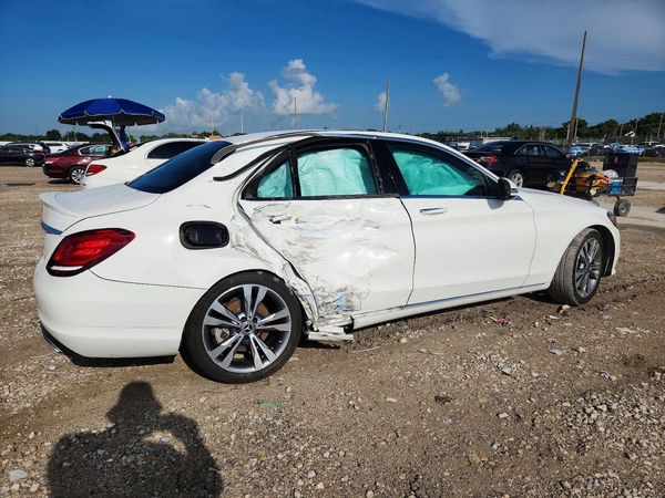 2019 MERCEDES-BENZ C