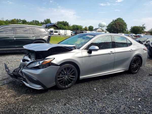 2021 TOYOTA CAMRY