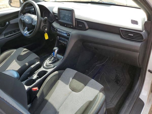 2019 HYUNDAI VELOSTER 2.0L and 2.0L Premium