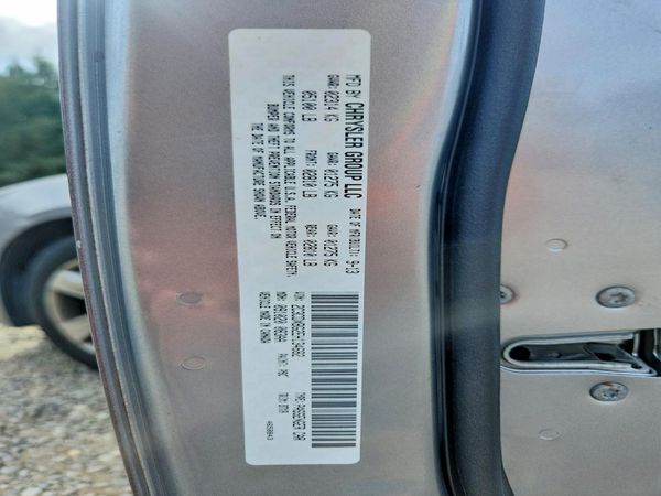 2014 DODGE CHARGER SE