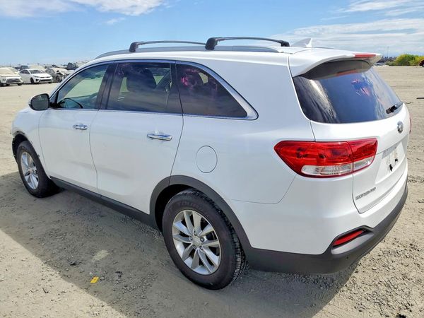 2016 KIA SORENTO L / LX