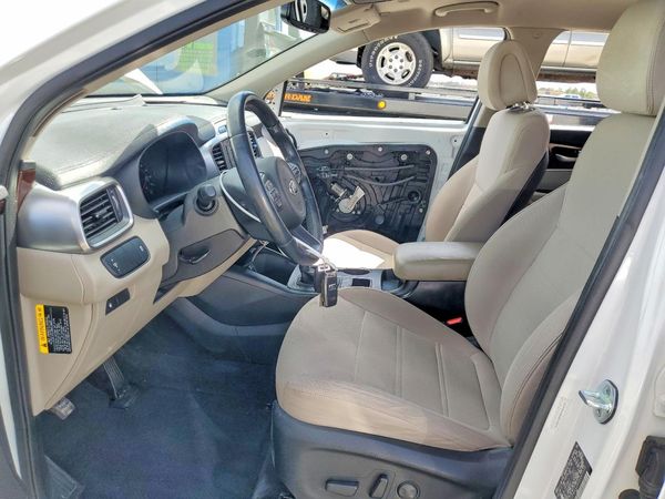 2016 KIA SORENTO L / LX
