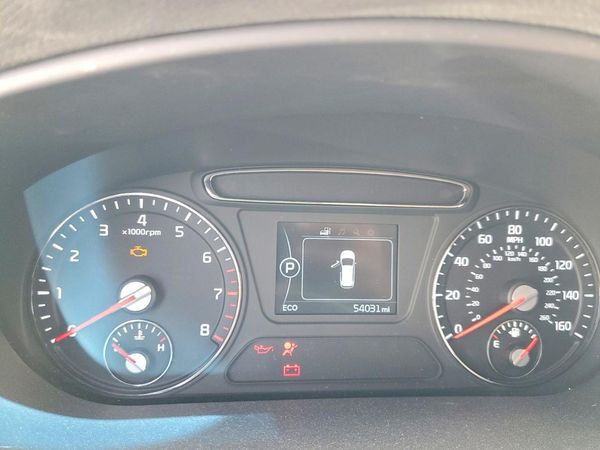2016 KIA SORENTO L / LX